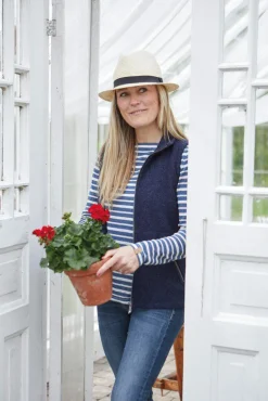 FLORA VEST, 60% FILTAD ULL, 40% LYOCELL — JEANS