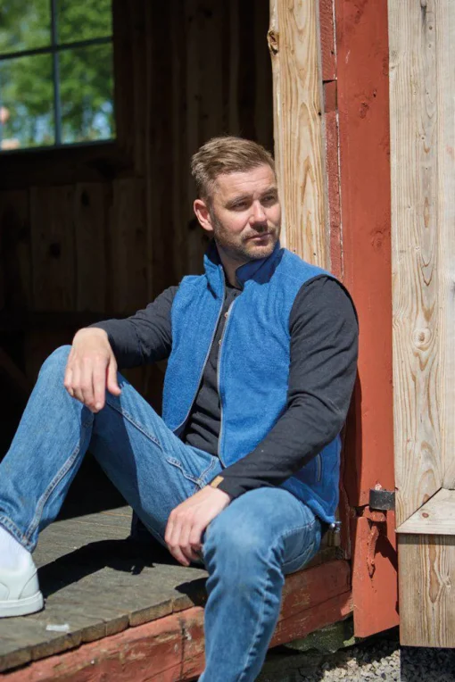 KURRE VEST, 60% FILTAD ULL, 40% LYOCELL — JEANS