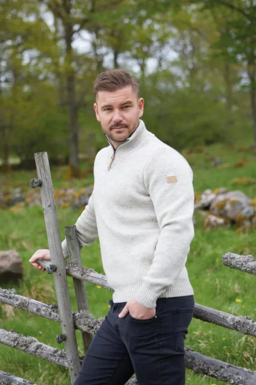 NLS ELM, 100% OFÄRGAD ULL — BIRCH